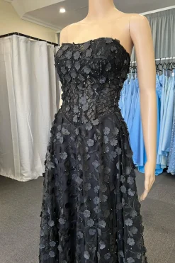 A Line Black Strapless Corset Prom Dress with Appliques