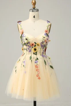 A Line Spaghetti Straps Green Short Prom Dress with Appliques