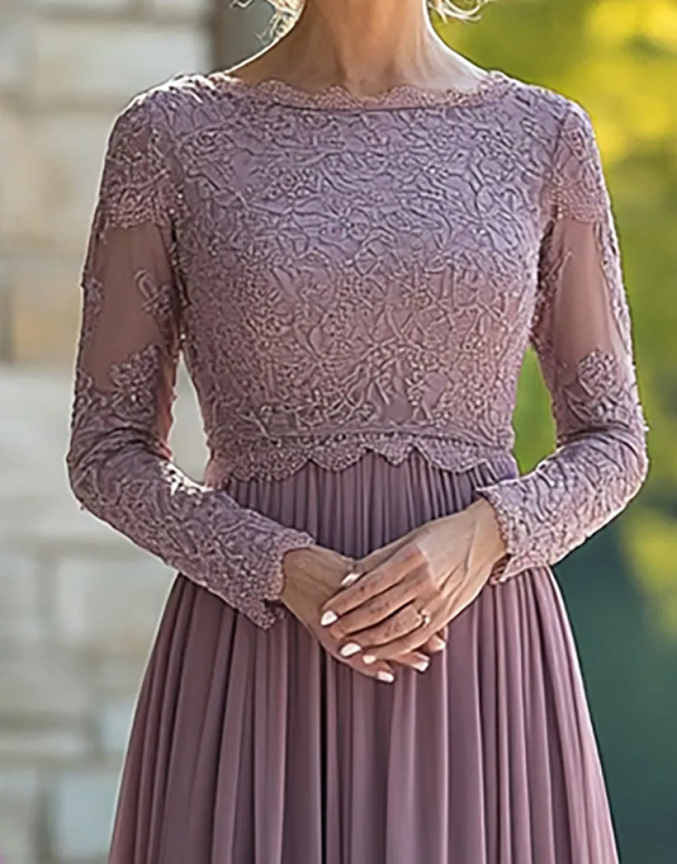 Black Tie Vintage Mauve Column Scoop Chiffon Long Mother of the Bride Dress with Lace Appliques