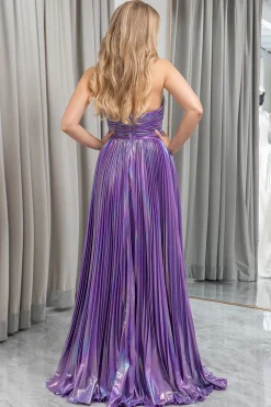 Dark Purple A-line Halter Neck Pleated Prom Dress