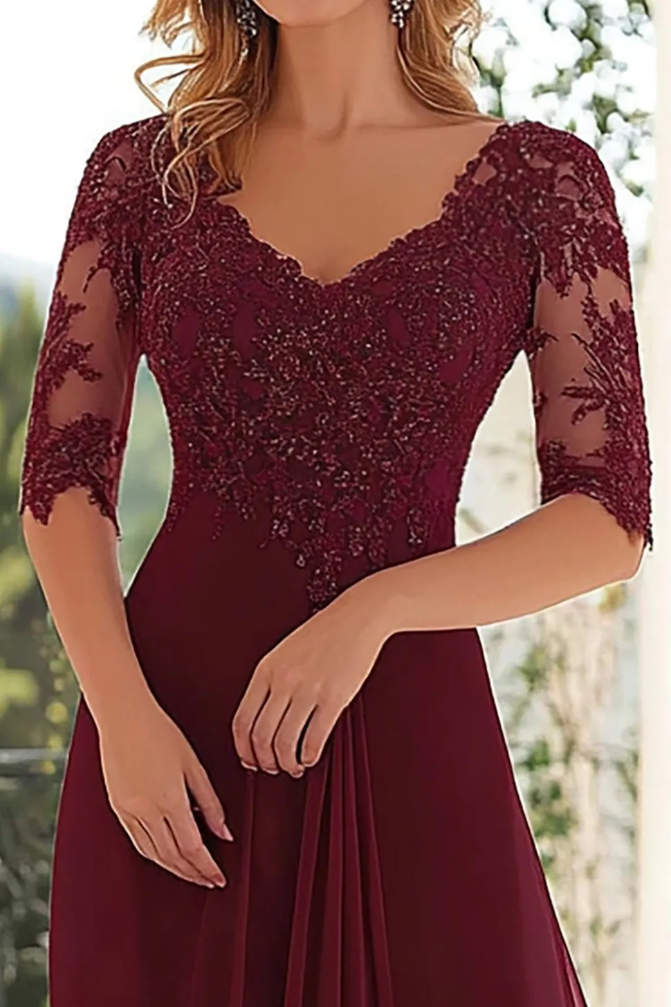 Elegant Burgundy A Line V Neck Chiffon Long Mother Of the Bride Dress with Lace Appliques