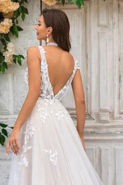 Gorgeous A Line Deep V Neck Champagne Tulle Wedding Dress with Lace