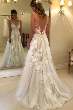 Ivory Tulle A-Line V-Neck Wedding Dress with Appliques