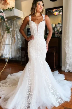 Mermaid White Lace Sweep Train Long Wedding Dress