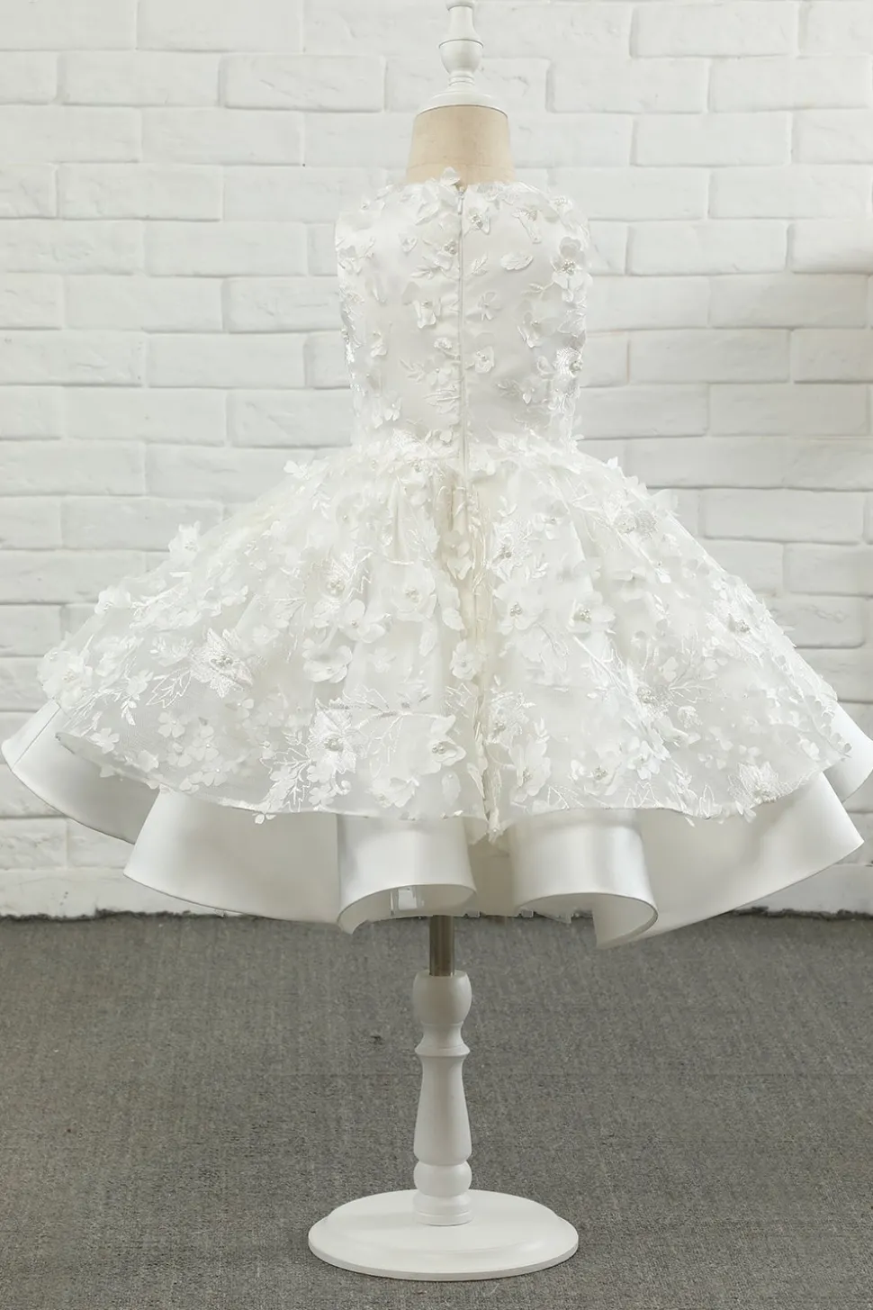 White Applique Sleeveless Flower Girl Dress