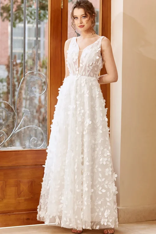 White Appliques Tulle Wedding Dress